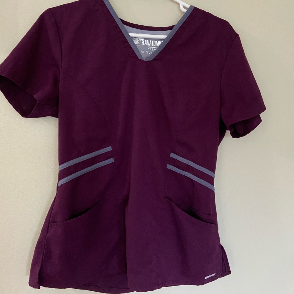 Greys Anatomy Medium Scrub Top
